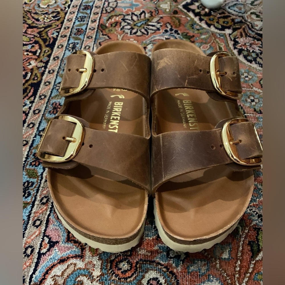 Big Buckle Birkenstocks 37